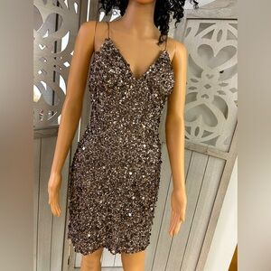 Adrianna Papell Live from the Red Carpet Spaghetti Strap Gold Sequin Dress Sz 8